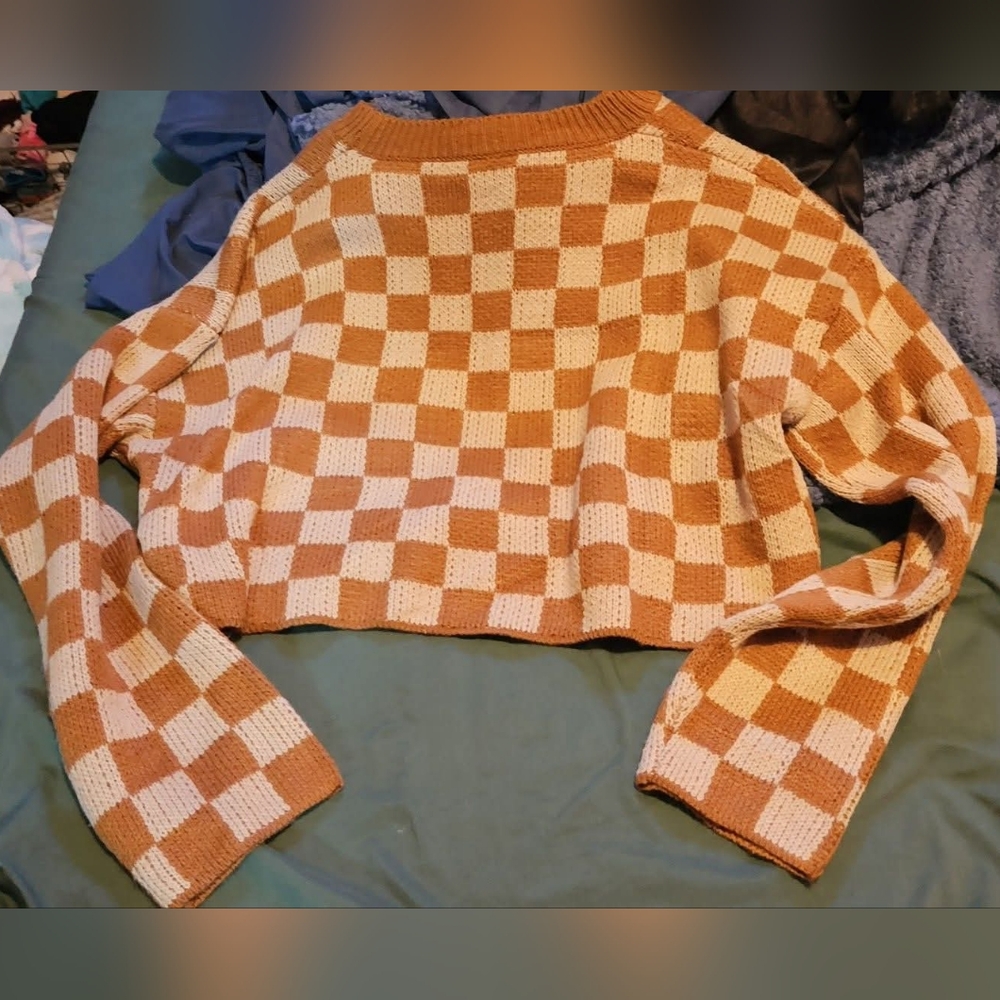 Cropped sweater